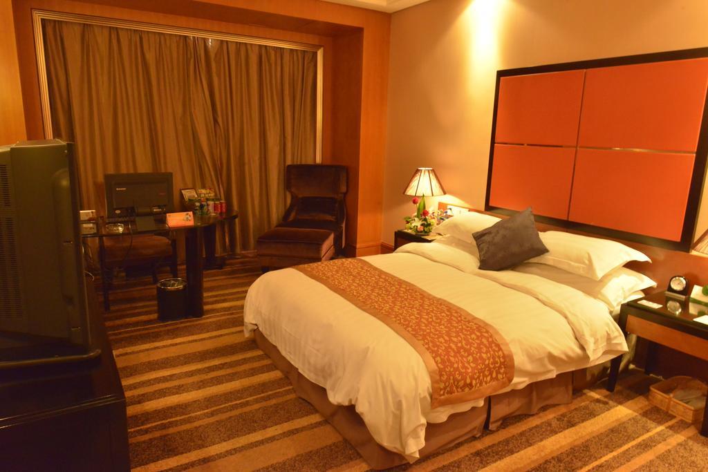 Sprot-Life Garden Hotel Ухань Экстерьер фото